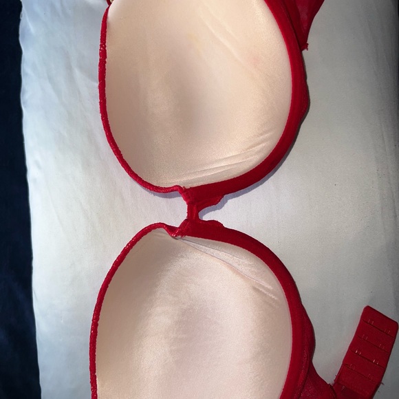 Victoria’s Secret- Very Sexy Push Up- Red Lace Bra - 34DD - Picture 2 of 6